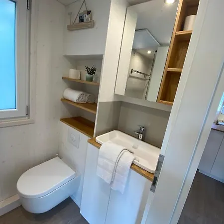Tiny House Moehne Im Pier9 Tiny House Apartahotel 3*