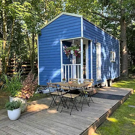 Tiny House Moehne Im Pier9 Tiny House Apartahotel 3*