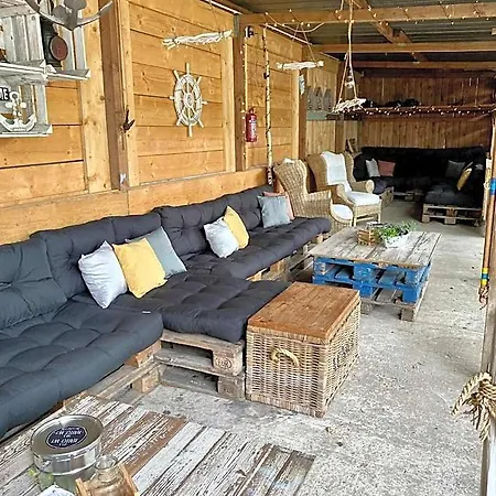 Apartahotel Tiny House Moehne Im Pier9 Tiny House